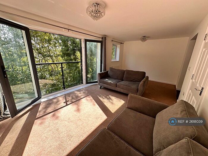 2 Bedroom Flat To Rent In Newfoundland Way, Portishead, Bristol, BS20