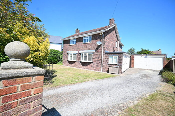 5 Bedroom Detached House For Sale In Edinburgh Road, Isle Of Grain, Rochester, ME3