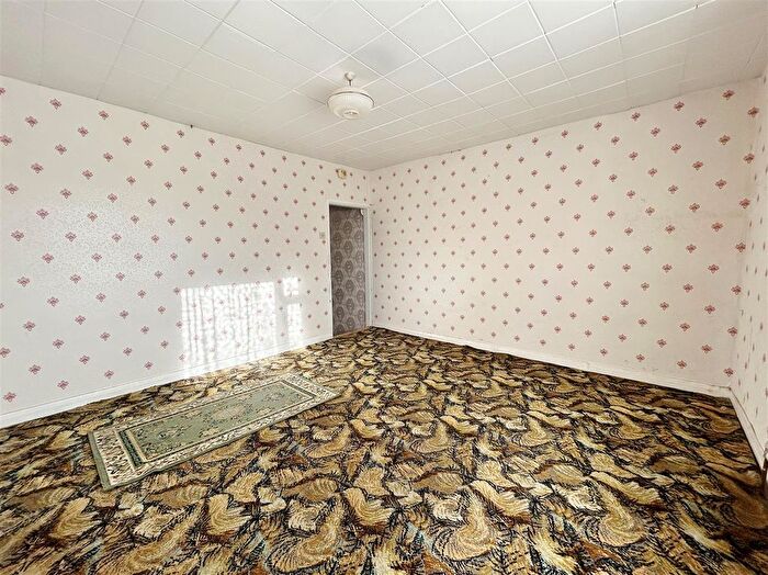 2 Bedroom Semi-Detached House For Sale In Sand Lane, Osgodby, Selby, YO8