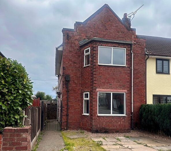 2 Bedroom End Terrace House For Sale In Lidgett Lane, Dinnington, Sheffield, S25