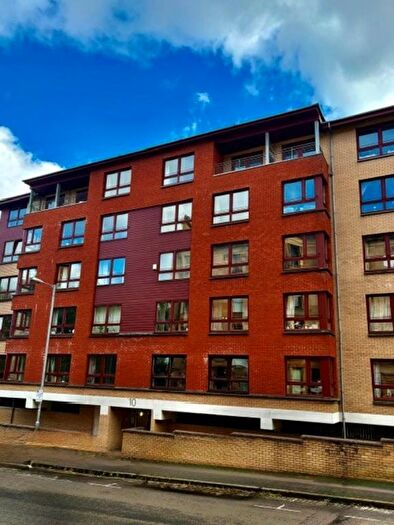 5 Bedroom Flat To Rent In Sanda Street, Glasgow, G20