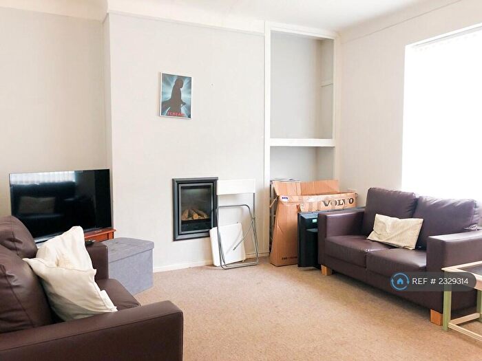 2 Bedroom Flat To Rent In Langdale Road, Liverpool, L15