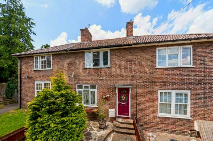 3 Bedroom Terraced House To Rent In Steyning Grove, London, SE9