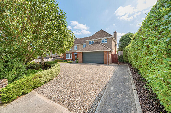 5 Bedroom Detached House For Sale In Hillside, Station Road, Purton, SN5