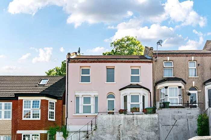 4 Bedroom Terraced House To Rent In Tewson Road, London, SE18