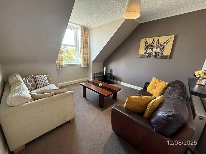 1 Bedroom Flat To Rent In Stafford Street, Top Floor Right, Aberdeen, AB25