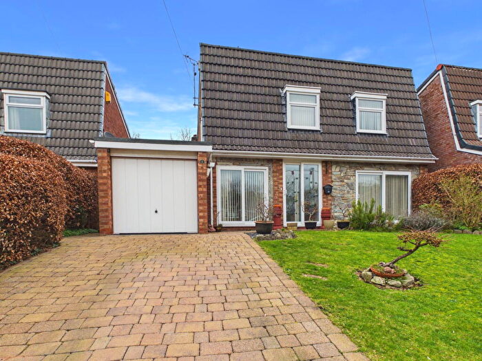 3 Bedroom Detached House For Sale In Crescent Green, Aughton, L39