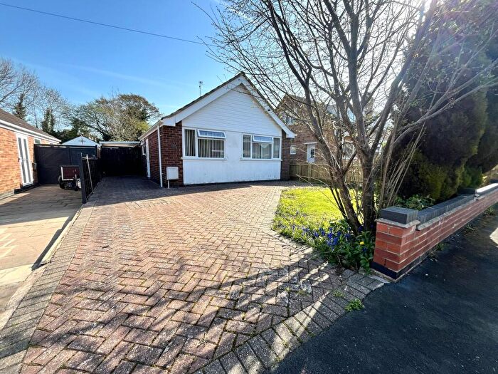 3 Bedroom Detached Bungalow For Sale In Ulverscroft Road, Loughborough, LE11
