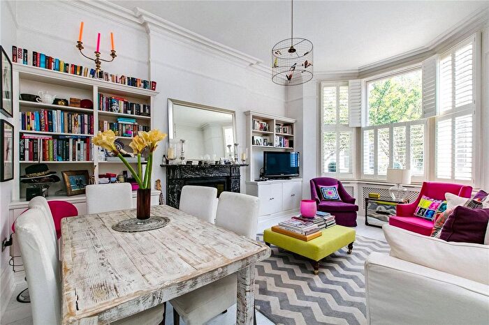 1 Bedroom Flat To Rent In Bolingbroke Road, Brook Green, London, W14