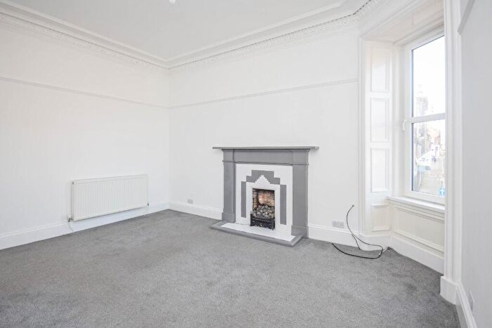 2 Bedroom Flat To Rent In High Street, Arbroath, Angus, DD11
