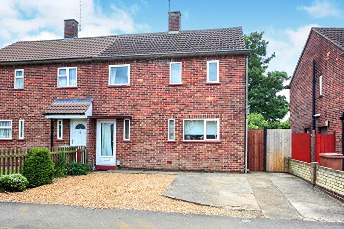 3 Bedroom Semi Detached House For Sale In Dover Road, Peterborough, PE4