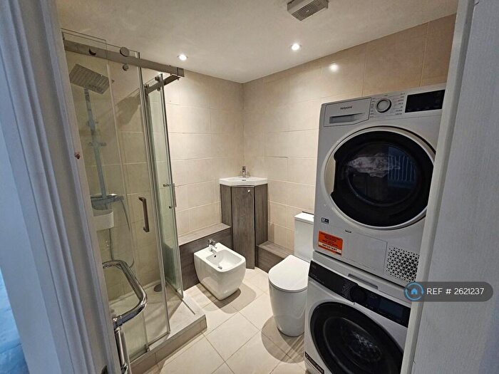 2 Bedroom Flat To Rent In Chichester Wharf, Erith, DA8