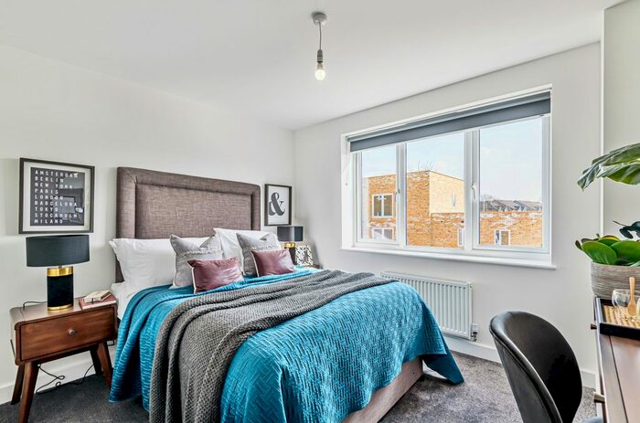 Studio To Rent In Windmill Lane, Hanwell, UB2