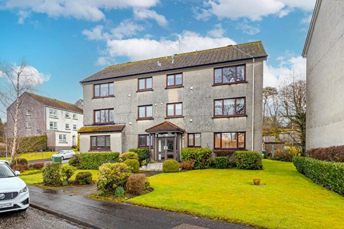 2 Bedroom Apartment For Sale In Buchanan Drive, Newton Mearns, Glasgow, East Renfrewshire, G77