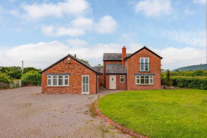 4 Bedroom Detached House To Rent In Tattenhall Lane, Tattenhall, CH3