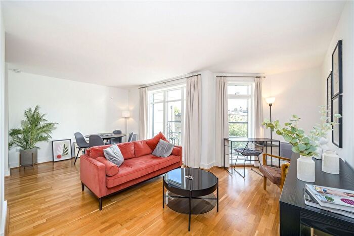 2 Bedroom Flat To Rent In Collington Street, Greenwich, SE10