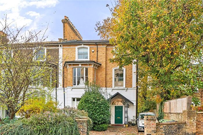 1 Bedroom Apartment To Rent In Granville Park, Lewisham, London, SE13