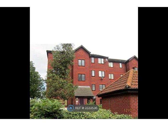 1 Bedroom Flat To Rent In Crales House, London, SE18