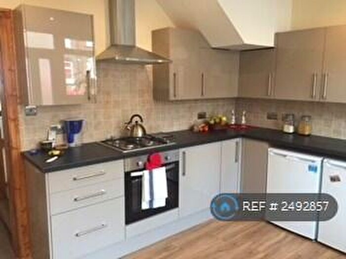 2 Bedroom Terraced House To Rent In Henley Road, Leeds, LS13