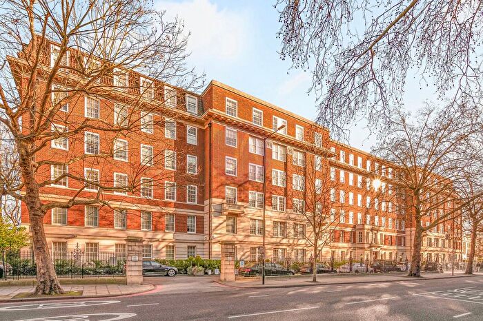 4 Bedroom Flat For Sale In Abbey Lodge, Park Road, London, NW8