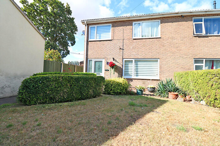 3 Bedroom Semi-Detached House For Sale In Station Road, Epworth, DN9