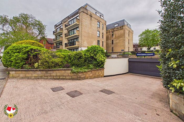 2 Bedroom Flat For Sale In Western Road, Cheltenham, GL50