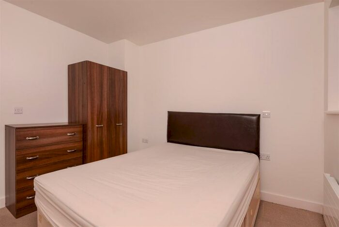 2 Bedroom Apartment To Rent In Iceworks, Krikgate, LS2