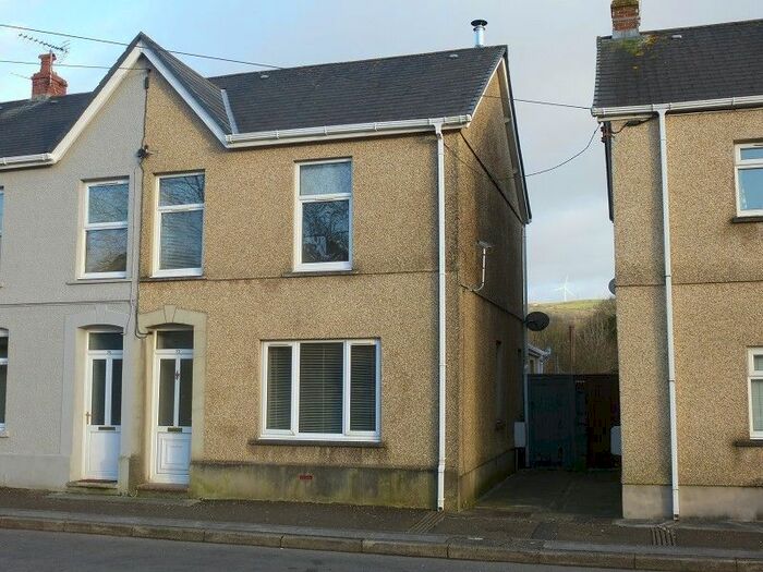 3 Bedroom End Of Terrace House To Rent In Pantyffynnon Road, Ammanford, Carmarthenshire., SA18