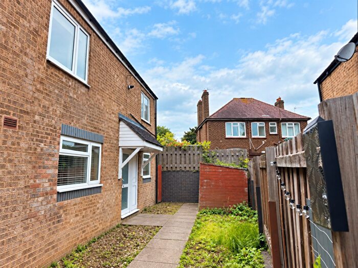 3 Bedroom Semi-Detached House For Sale In Meeting Lane, Corby, NN17