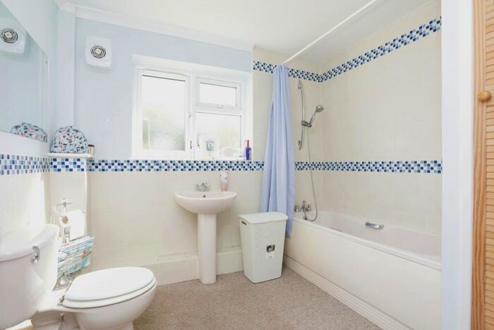 3 Bedroom Bungalow For Sale In Andrews Close, Debenham, Stowmarket, Suffolk, IP14