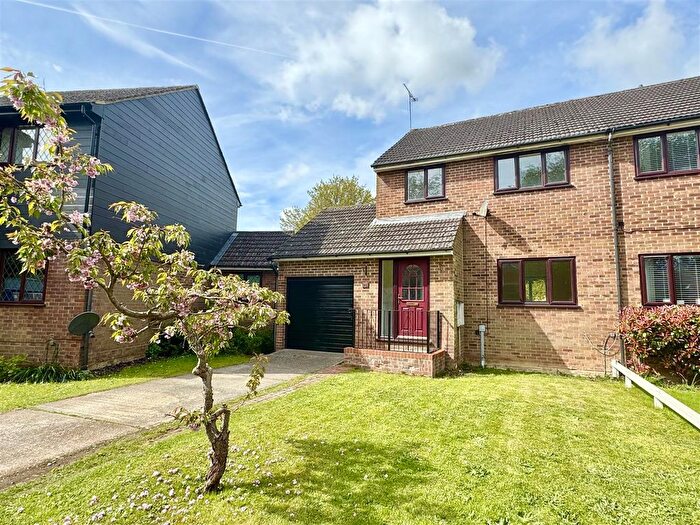 3 Bedroom Semi-Detached House To Rent In Henley Fields, St. Michaels, Tenterden, TN30