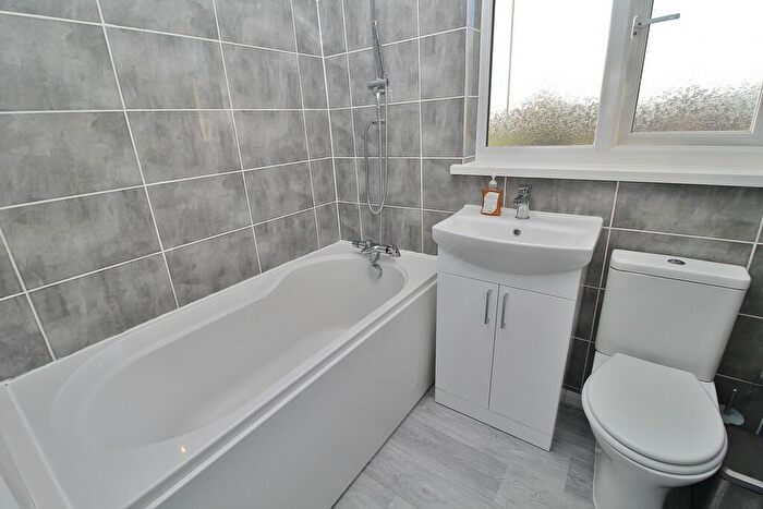 3 Bedroom Terraced House For Sale In Holybourne Road, Havant, PO9