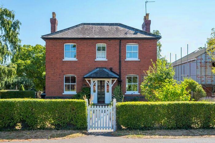 4 Bedroom Detached House For Sale In Culham Station, Station Road, Culham, OX14
