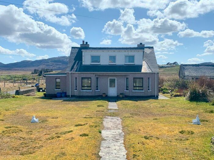 4 Bedroom Detached House For Sale In South Shawbost, Isle Of Lewis, HS2