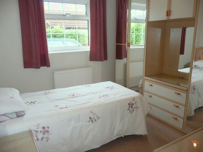 2 Bedroom Detached Bungalow To Rent In Toothill, Swindon, SN5