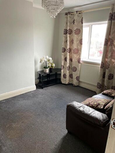 1 Bedroom Flat To Rent In Holbrook Lane, Coventry, West Midlands, CV6