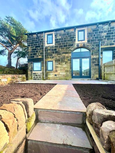 4 Bedroom Terraced House For Sale In Oldroyd Barn, Todmorden, OL14