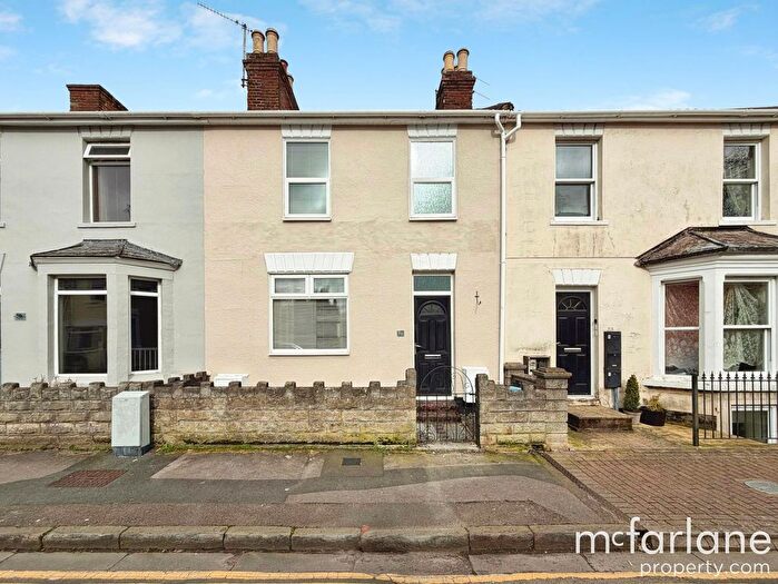 3 Bedroom Terraced House For Sale In North Street, Swindon, SN1