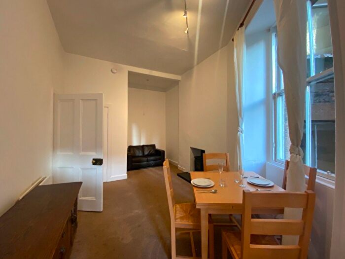 2 Bedroom Flat To Rent In Argyle Park Terrace, Meadows, Edinburgh, EH9