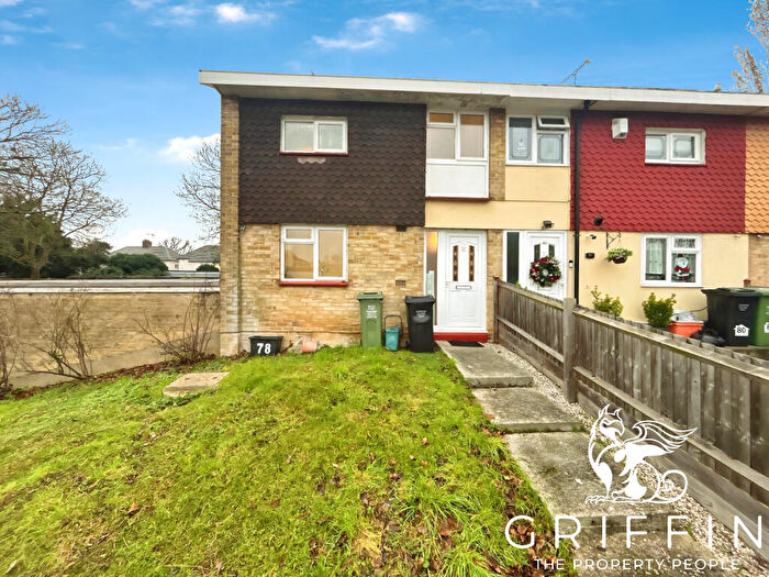 2 Bedroom End Of Terrace House To Rent In Markhams Chase, Basildon, SS15