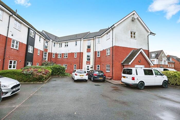 2 Bedroom Flat For Sale In Leyburn Road, Birmingham, B37