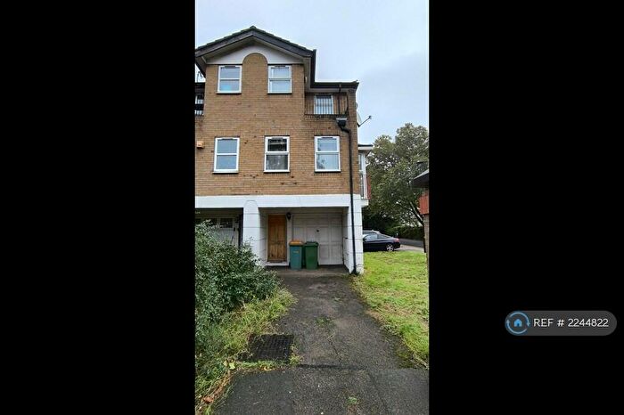 1 Bedroom Flat To Rent In Daisy Road, London, E16