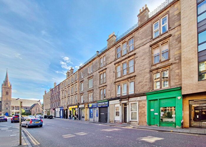 2 Bedroom Flat For Sale In / Duke Street, Leith, Edinburgh, EH6