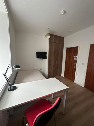 1 Bedroom Private Hall To Rent In Silk Mill, Galgate, LA2