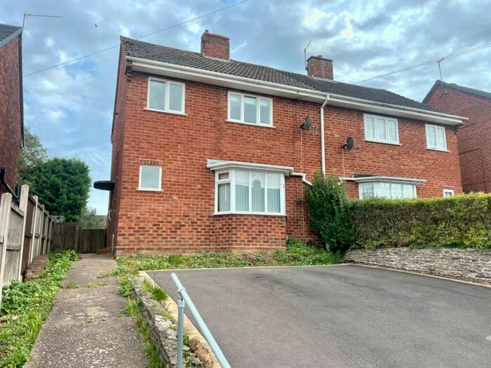 3 Bedroom Semi-Detached House To Rent In Churchill Road, Catshill, Bromsgrove, B61