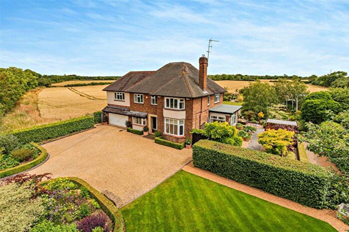 5 Bedroom Detached House For Sale In Brigstock Road, Grafton Underwood, NN14