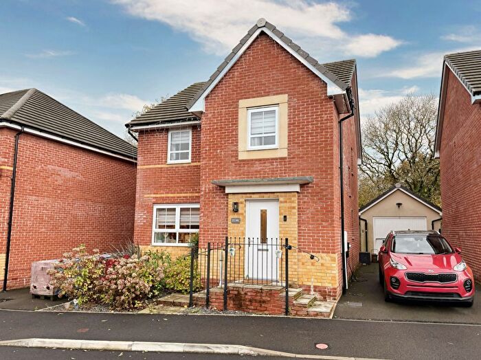 4 Bedroom Detached House For Sale In Maes Y Rhedyn, Bridgend, CF31