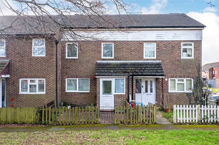 2 Bedroom Terraced House For Sale In Denstead Walk, Maidstone, Kent, ME15