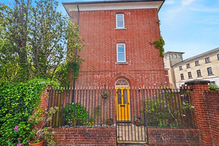 3 Bedroom Detached House For Sale In Haylands Close, Poundbury, Dorchester, DT1