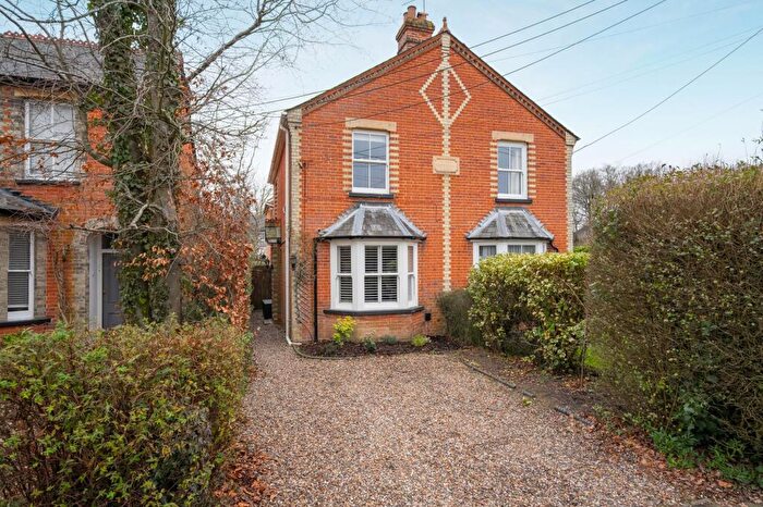 3 Bedroom Semi-Detached House For Sale In New Road, Ascot, SL5